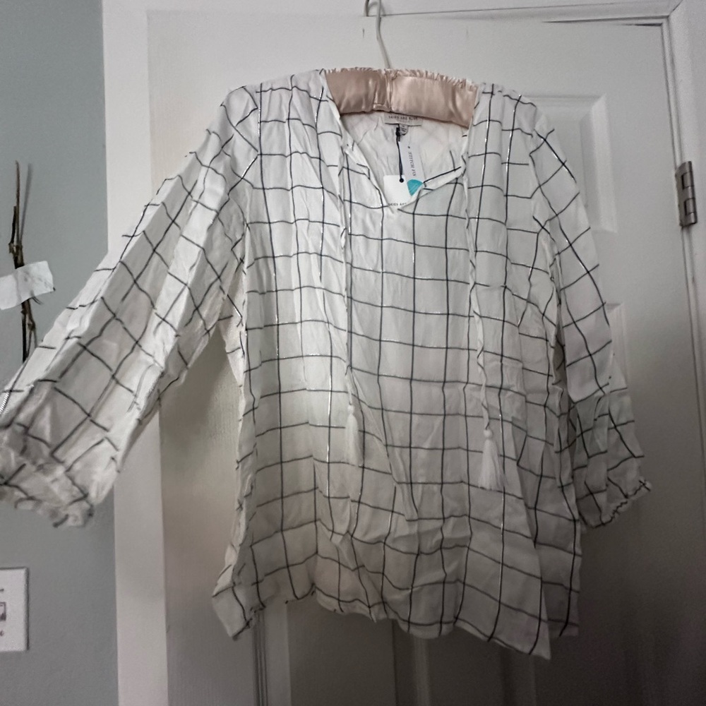 Skies Are Blue Checkered Blouse in White and Black
